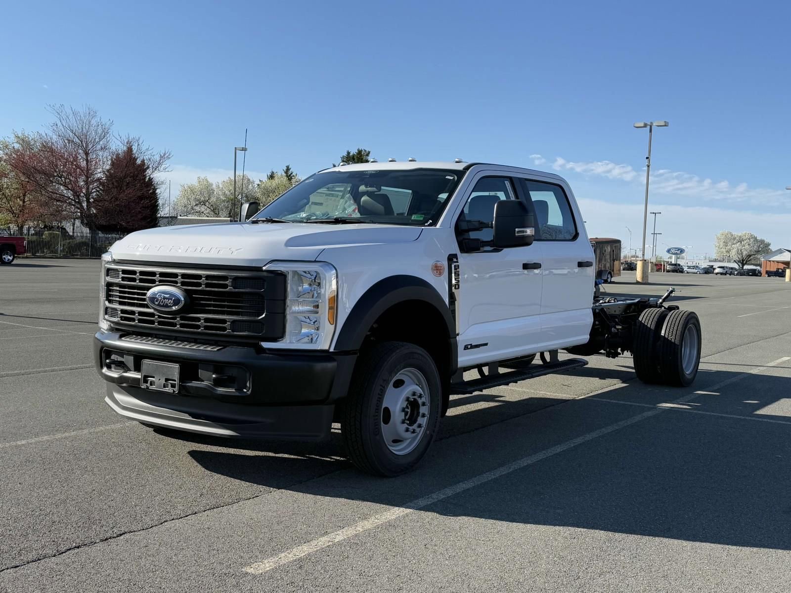 New 2025 Ford F550 4x4 Crew Cab Super Duty image 5
