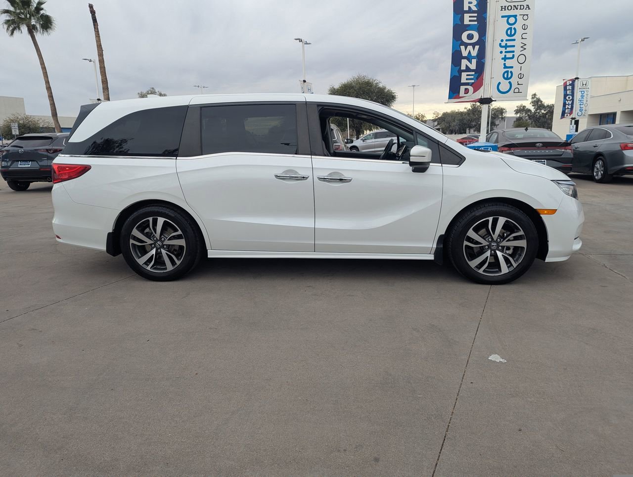 Used 2021 Honda Odyssey Touring image 5