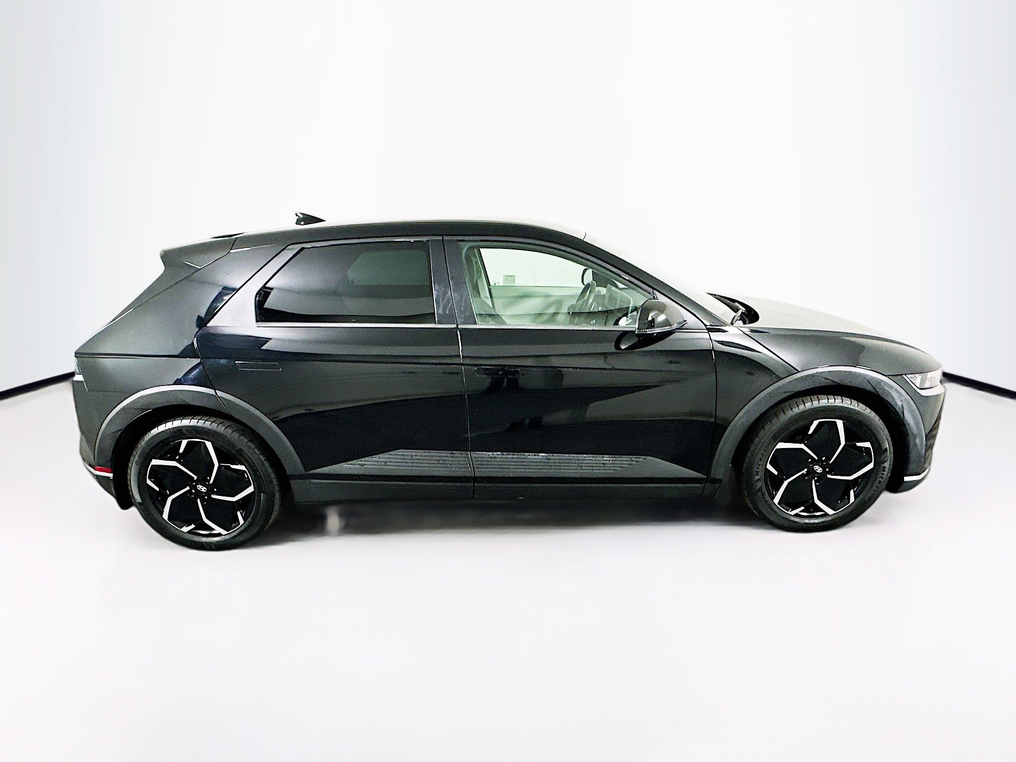 Used 2024 Hyundai Ioniq 5 SEL RWD image 10