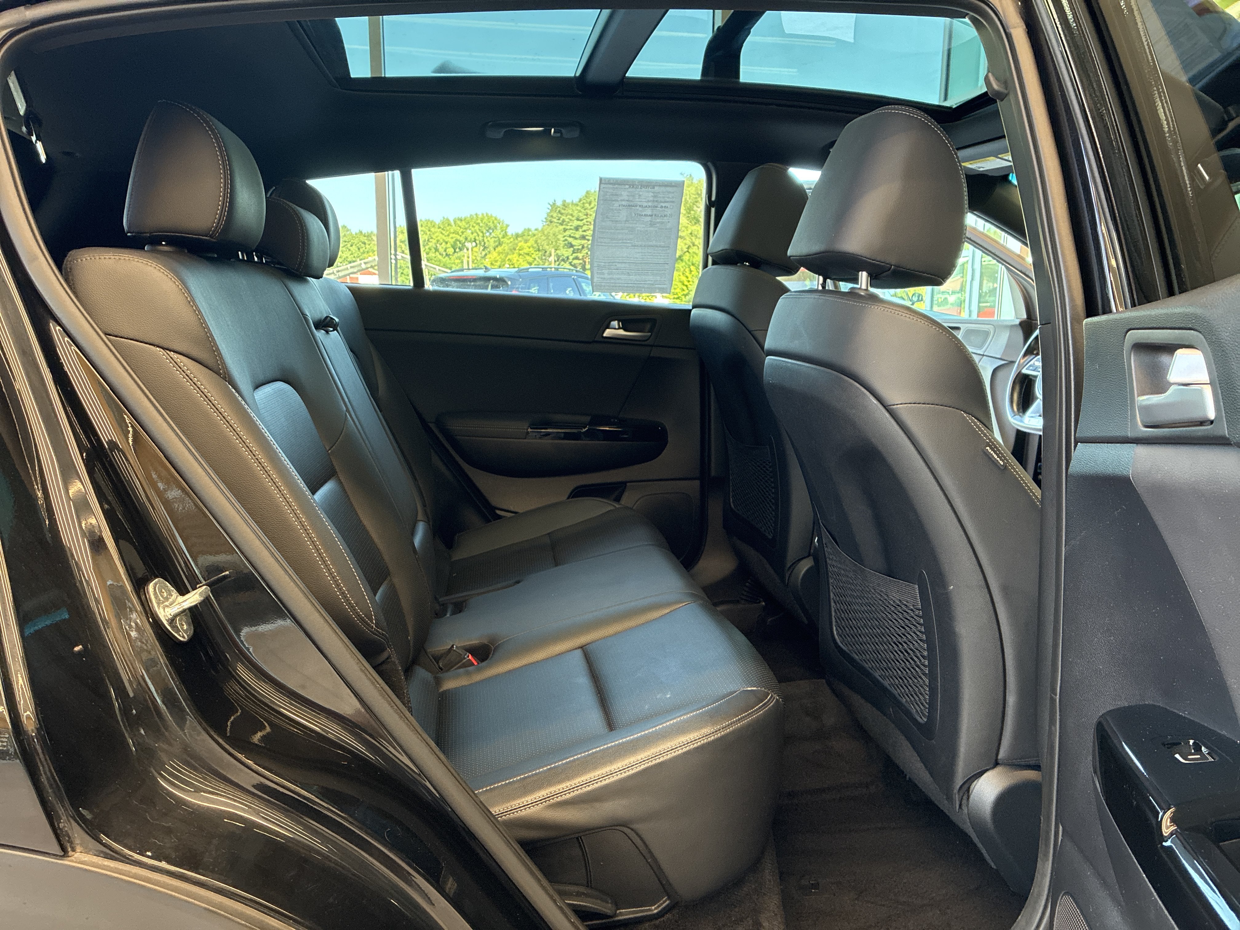 Certified 2022 Kia Sportage Nightfall Edition w/ Nighfall AWD Premium Package image 10