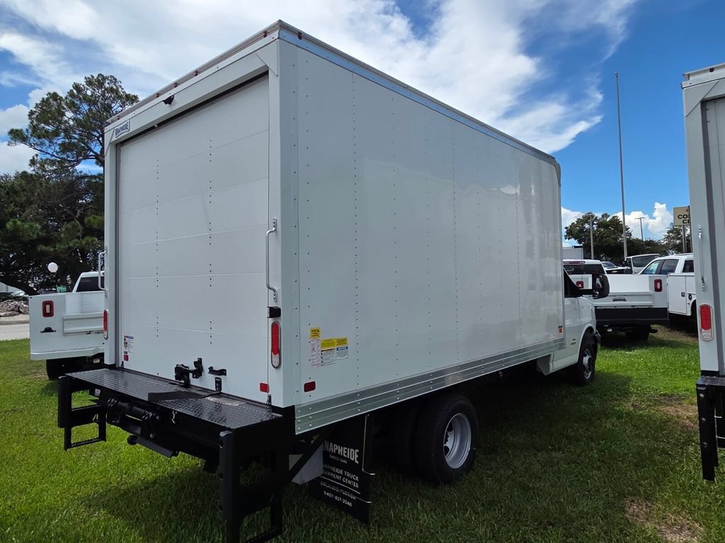 New 2026 Chevrolet Express 4500 w/ Power Convenience Package RWD image 14