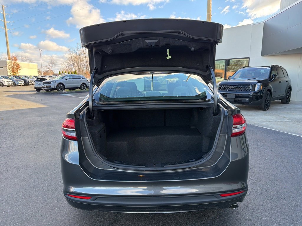Used 2018 Ford Fusion S image 17