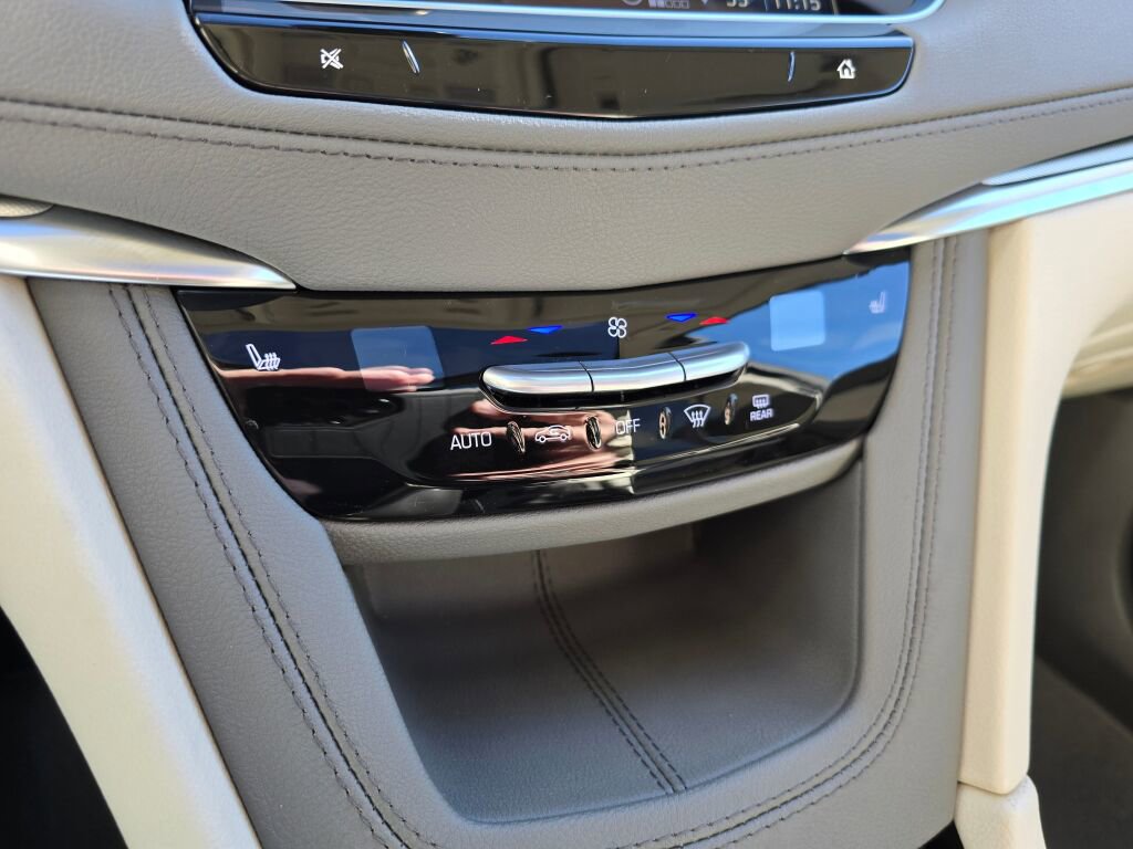 New 2025 Cadillac XT5 Premium Luxury image 28