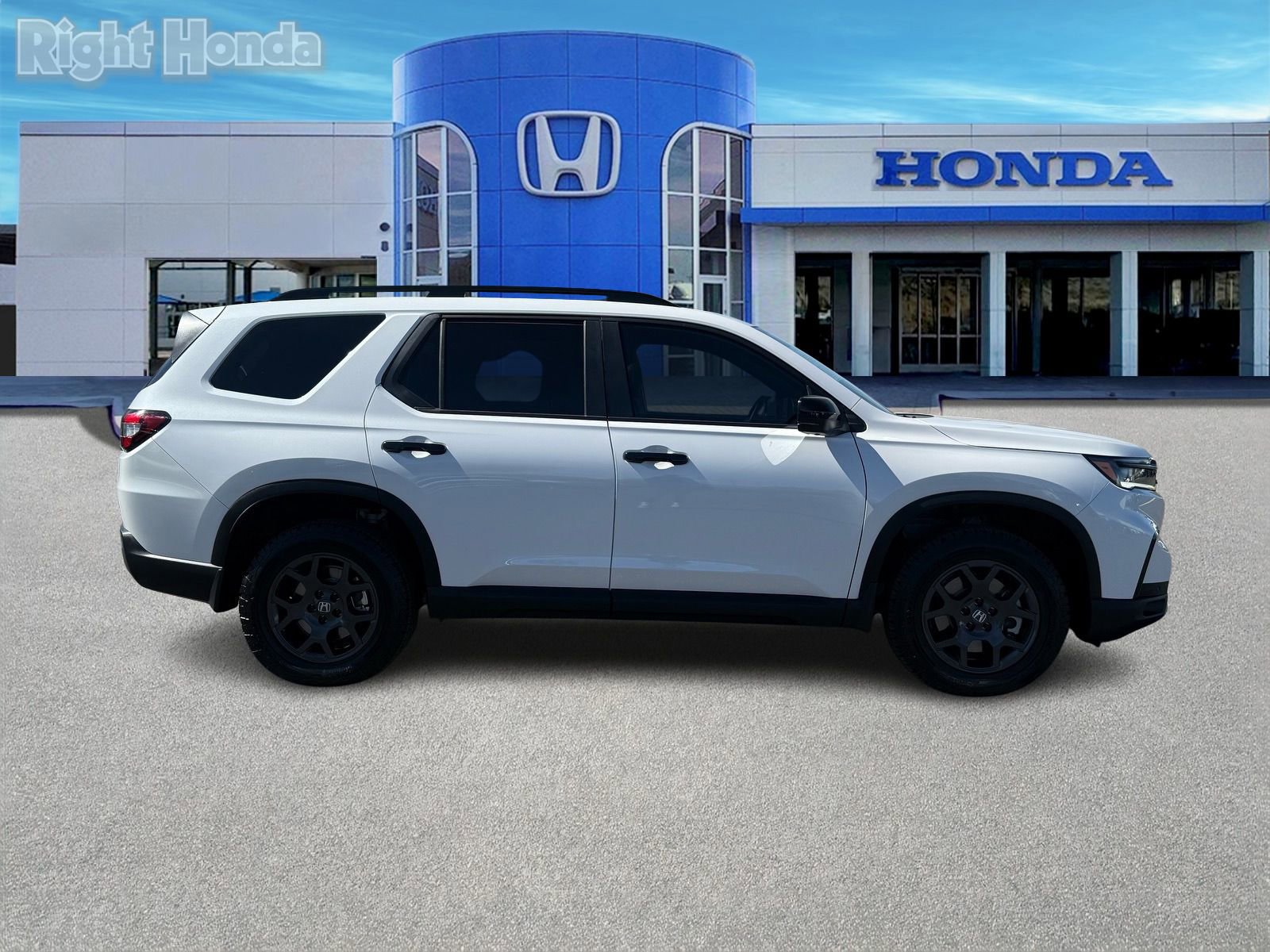 Certified 2025 Honda Pilot TrailSport image 10