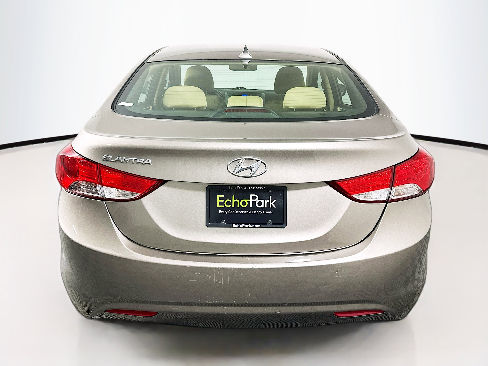 Used 2013 Hyundai Elantra GLS w/ Preferred Pkg image 7
