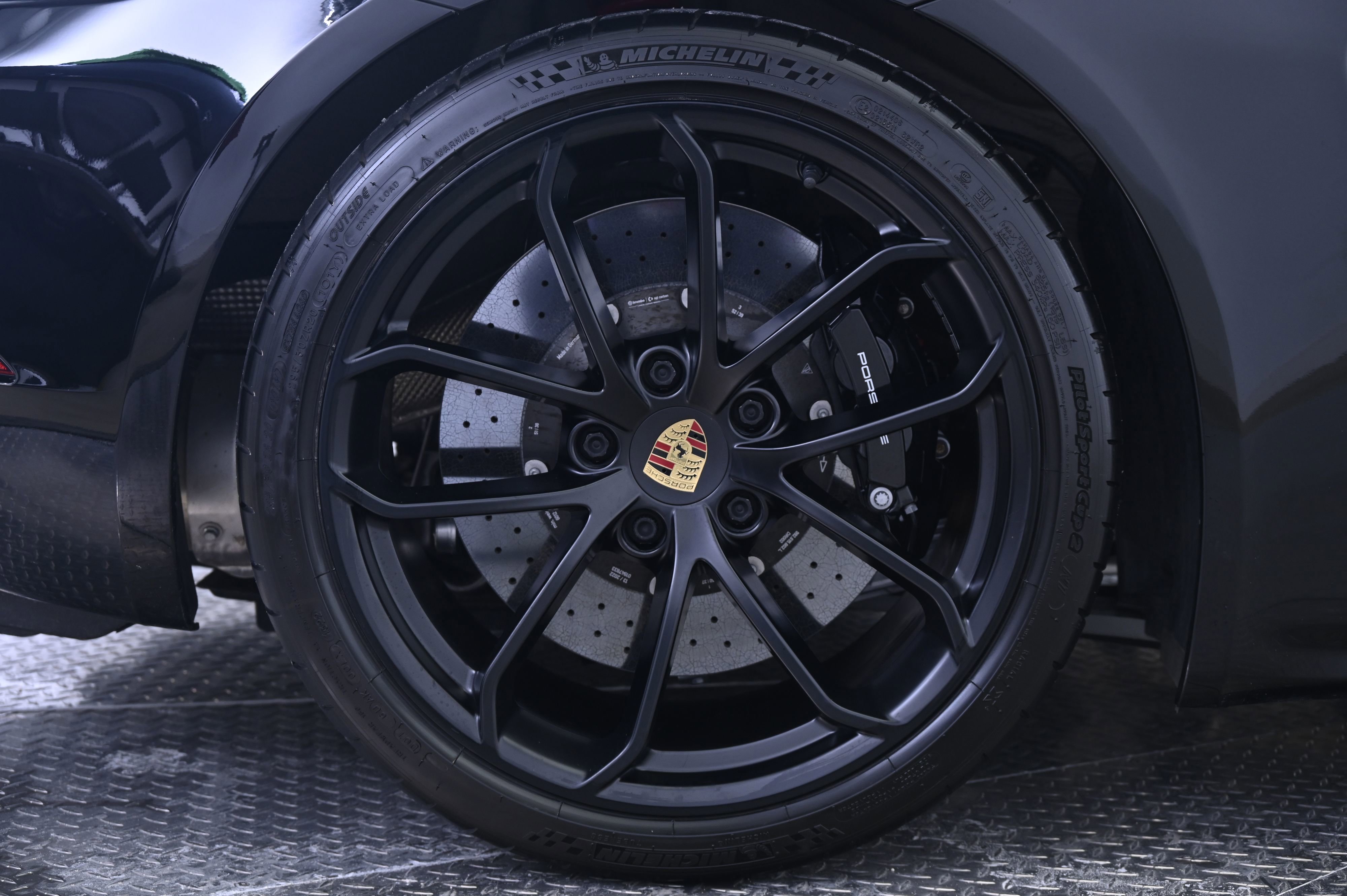 Used 2022 Porsche 718 Boxster Spyder image 16