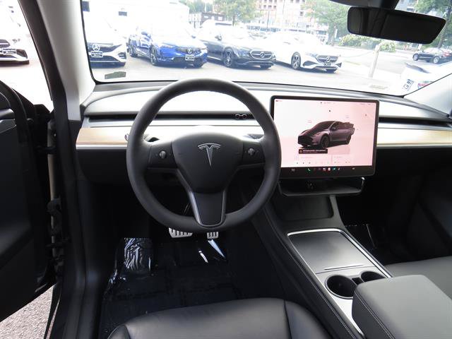 Used 2023 Tesla Model Y Performance AWD/4WD image 9