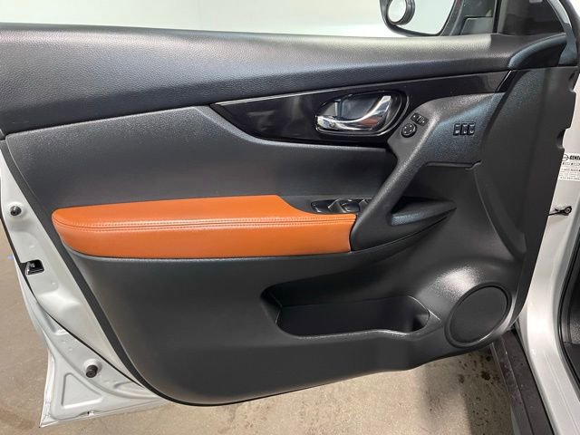 Used 2019 Nissan Rogue SL w/ Premium Package AWD/4WD image 20