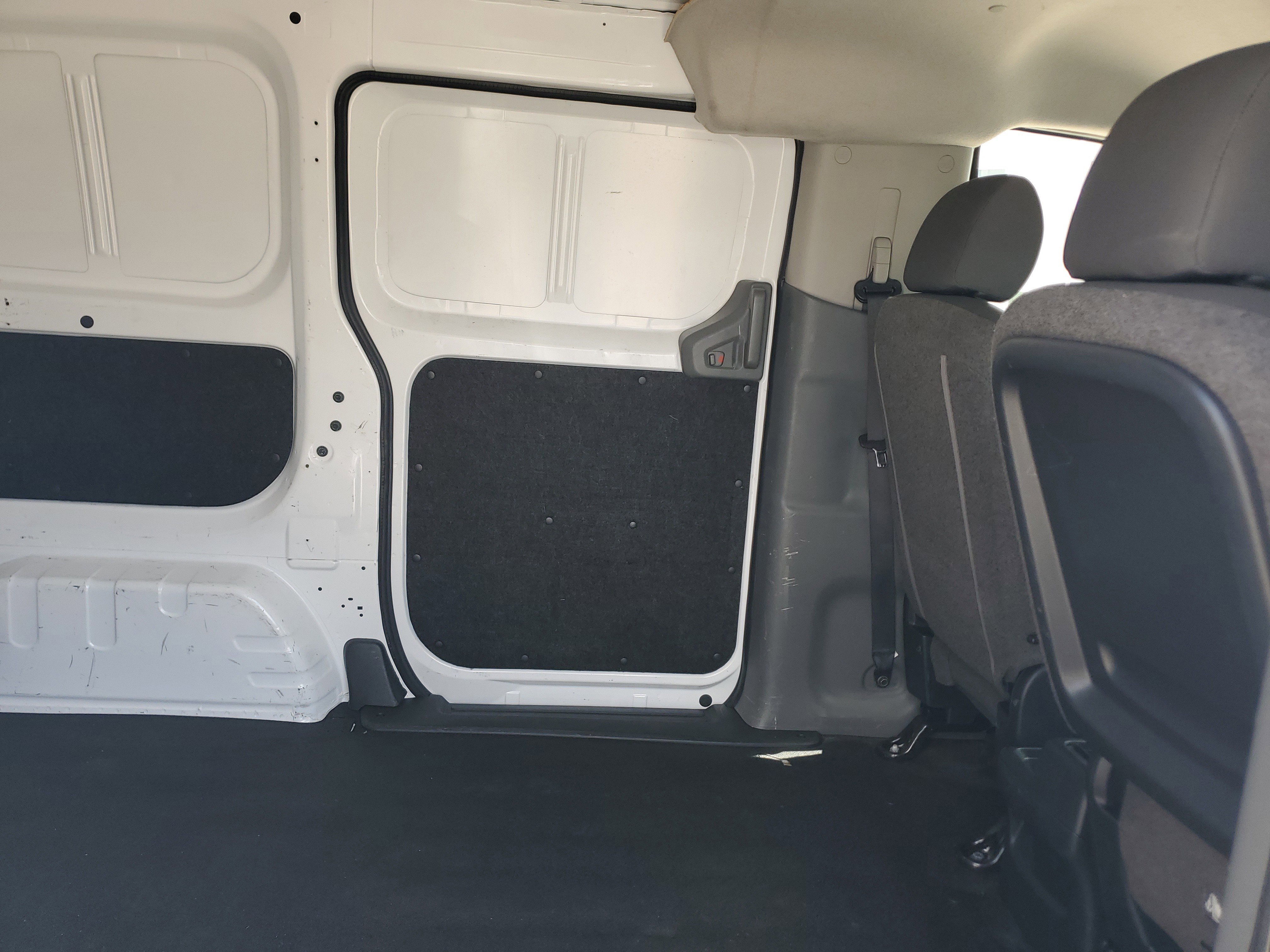 Used 2018 Nissan NV200 S w/ Cruise Control Package image 12