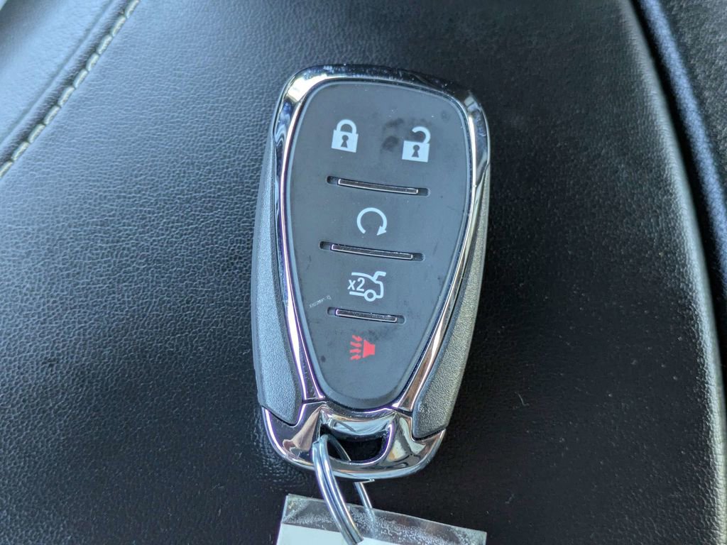 Used 2018 Chevrolet Camaro LT w/ Technology Package image 27