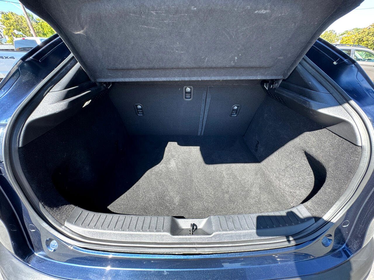 Used 2022 MAZDA CX-30 AWD 2.5 S w/ Select Package image 21