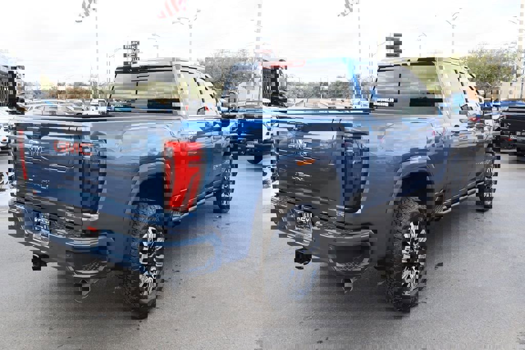 New 2026 GMC Sierra 2500 Denali w/ Denali Reserve Package image 4