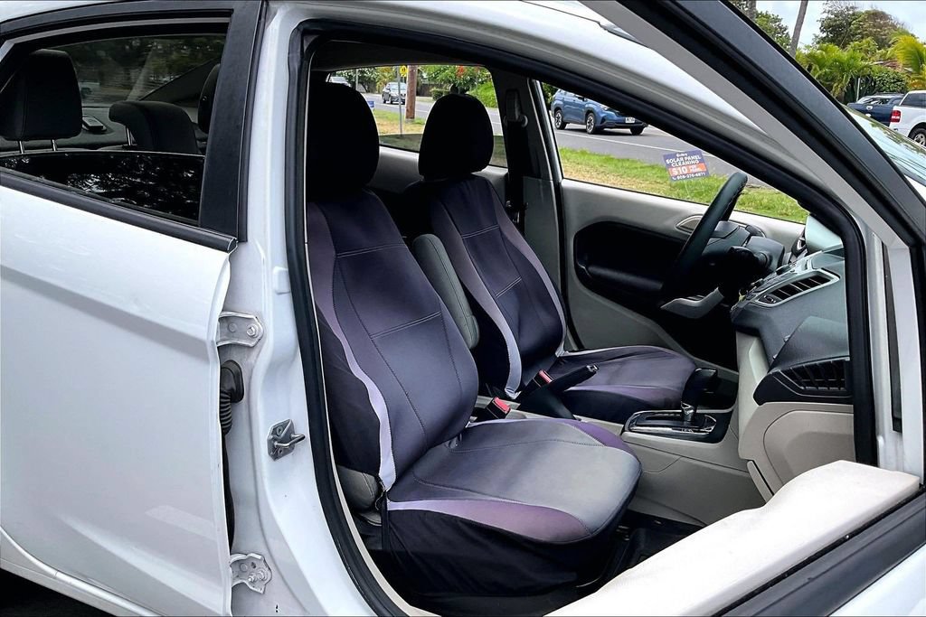 Used 2013 Ford Fiesta SE FWD image 7