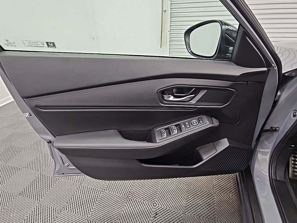 Used 2025 Honda Accord Sport image 32