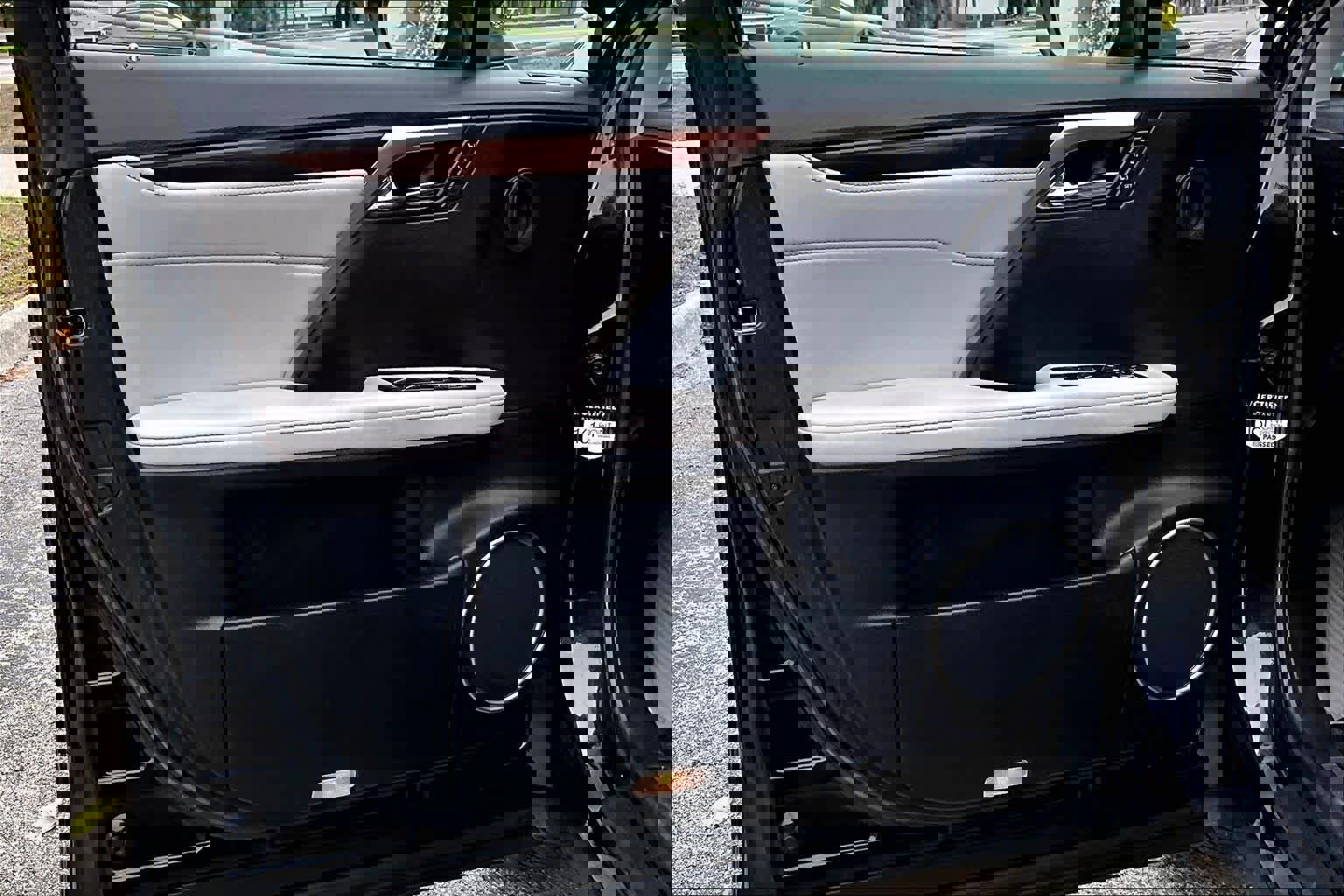 Used 2017 Lexus RX 350 w/ Premium Package image 26