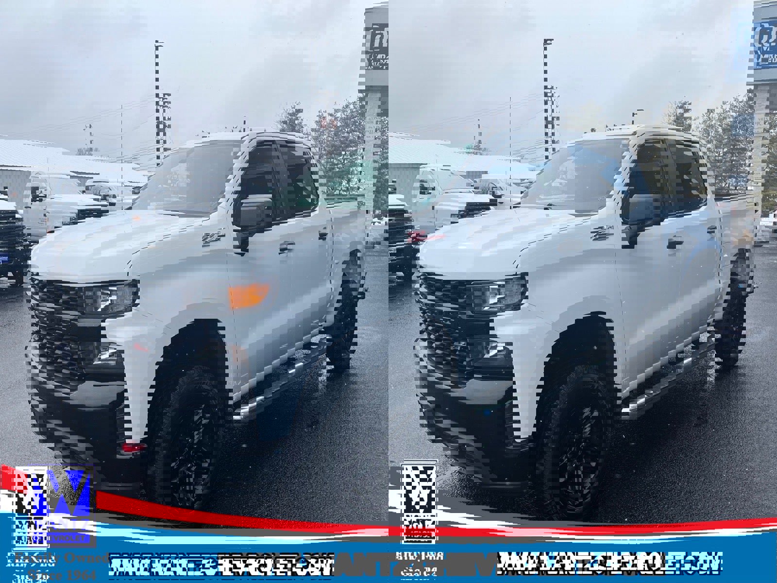 Used 2019 Chevrolet Silverado 1500 Custom Trail Boss w/ Custom Convenience Package image 2