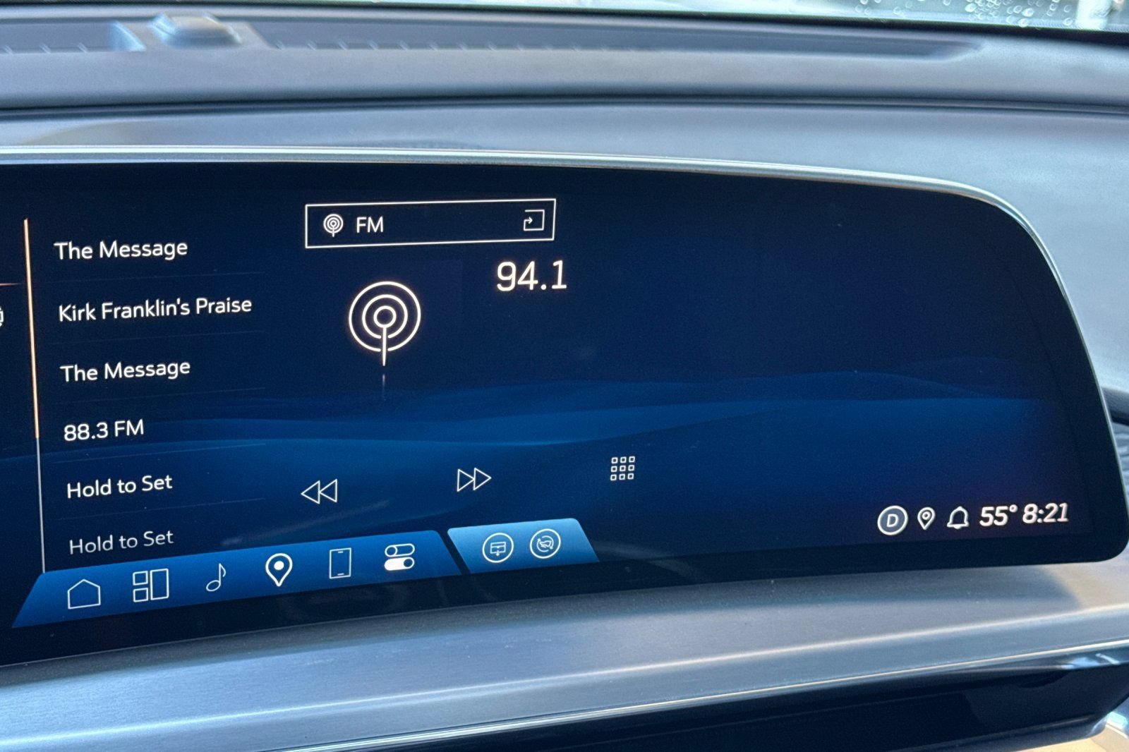 Certified 2024 Cadillac Lyriq Luxury AWD/4WD image 19