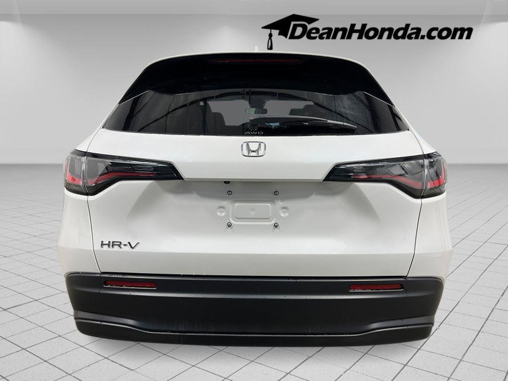 New 2026 Honda HR-V LX image 4