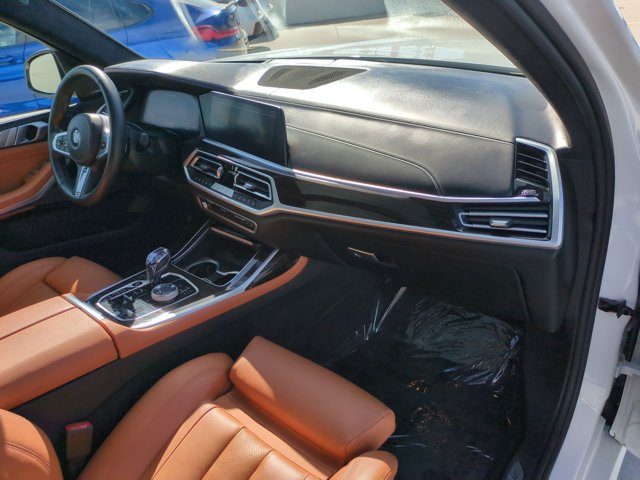 Used 2021 BMW X7 M50i w/ Executive Package AWD/4WD image 25
