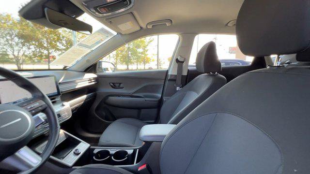 New 2025 Hyundai Kona SEL FWD image 32