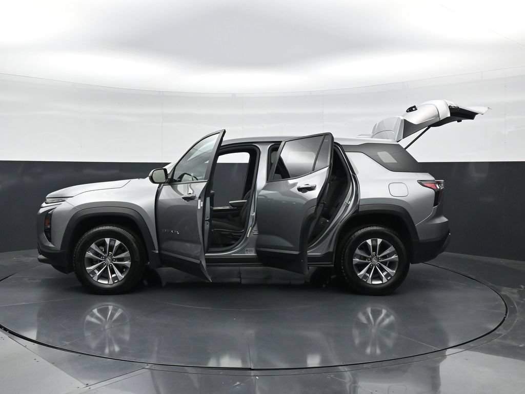 Used 2025 Chevrolet Equinox LT AWD/4WD image 57
