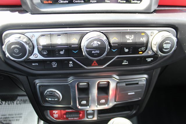 Used 2022 Jeep Wrangler Rubicon w/ Cold Weather Group image 18