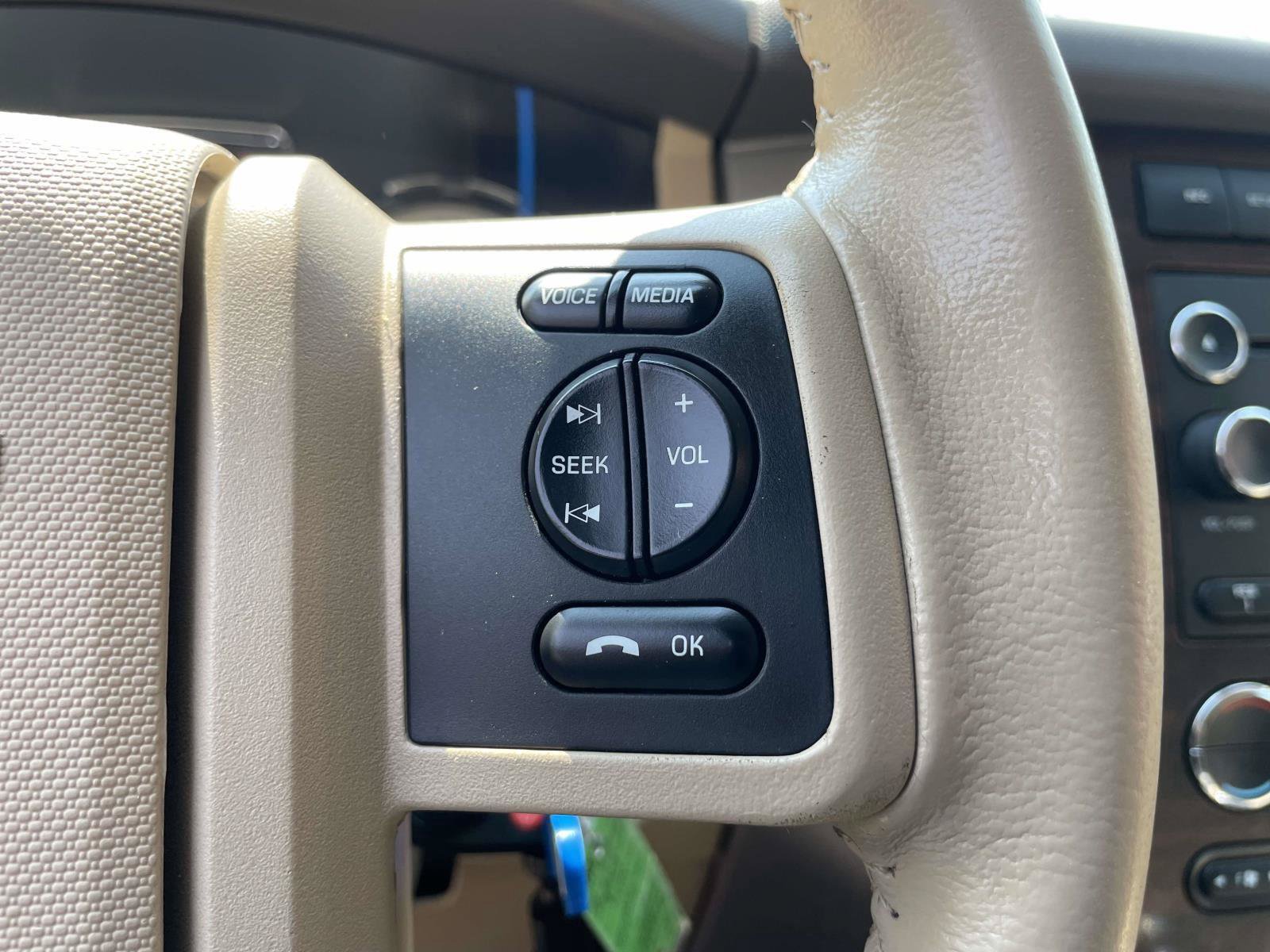 Used 2014 Ford Expedition EL XLT w/ Equipment Group 202A AWD/4WD image 8