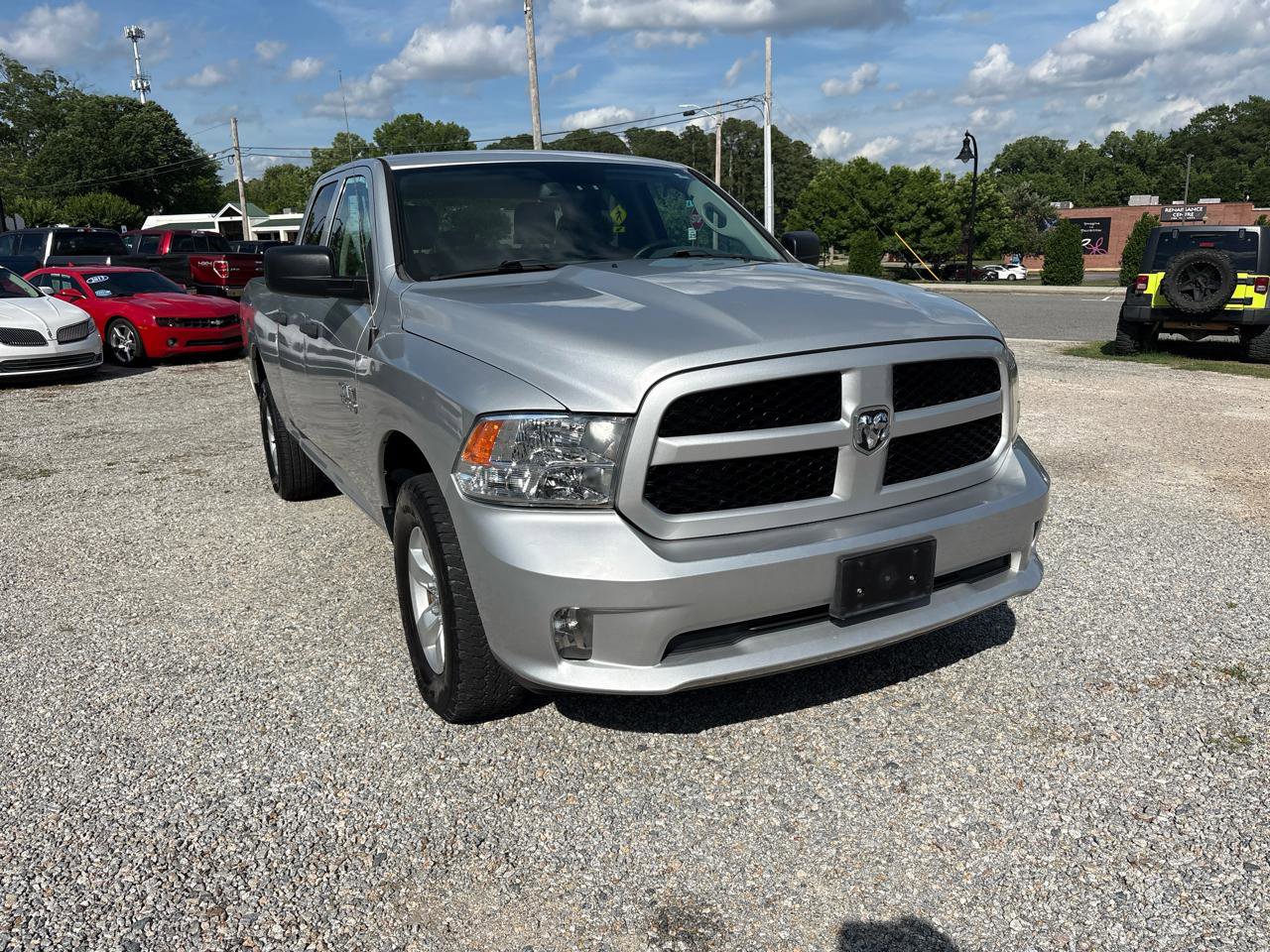 Used 2018 RAM 1500 Express AWD/4WD image 4