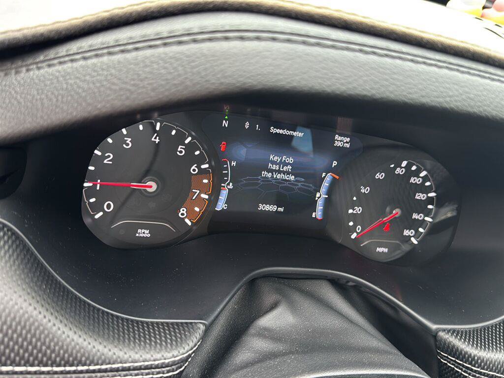 Used 2024 Jeep Compass Latitude w/ Altitude Special Edition AWD/4WD image 5