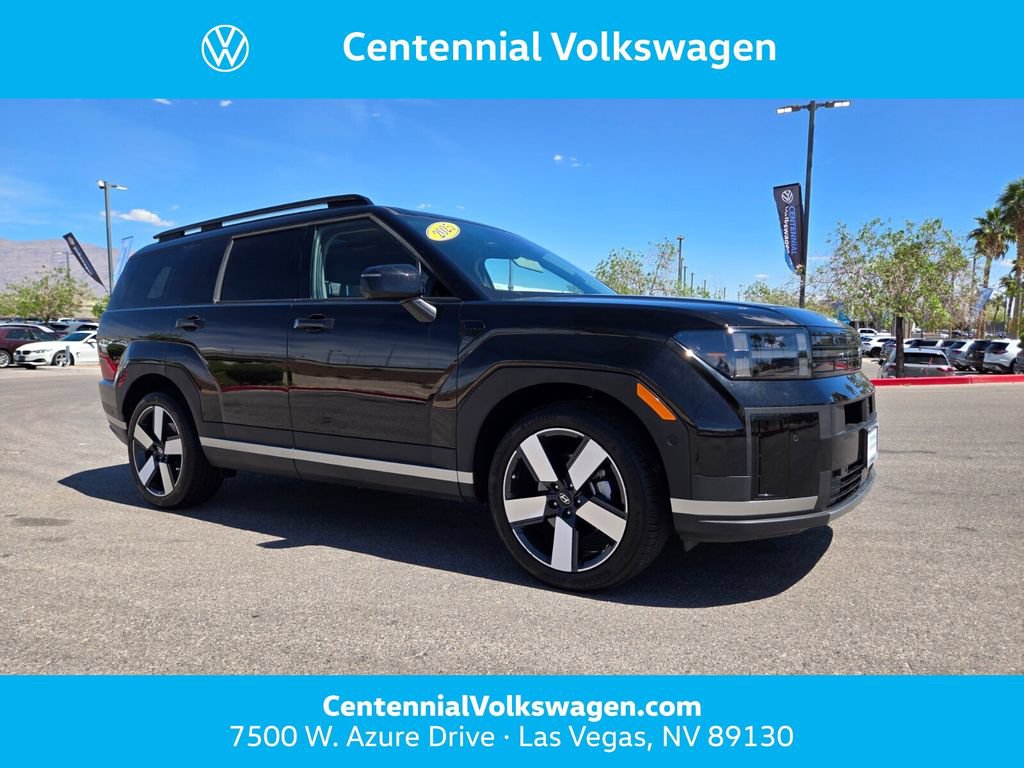 Used 2025 Hyundai Santa Fe Limited FWD image 1
