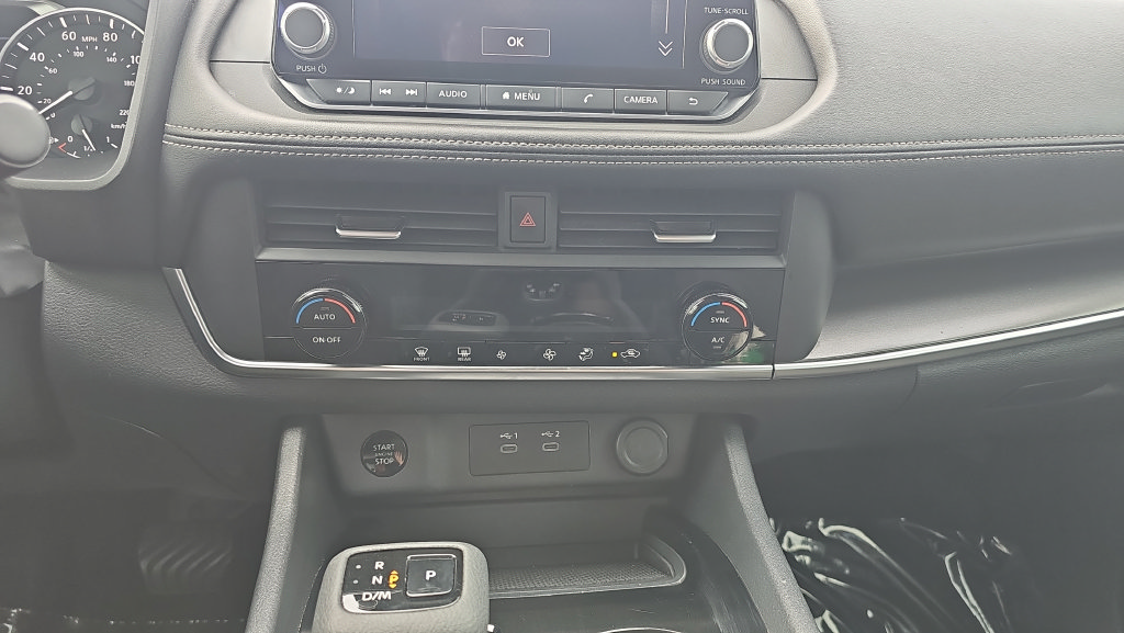 Certified 2024 Nissan Rogue SV AWD/4WD image 17