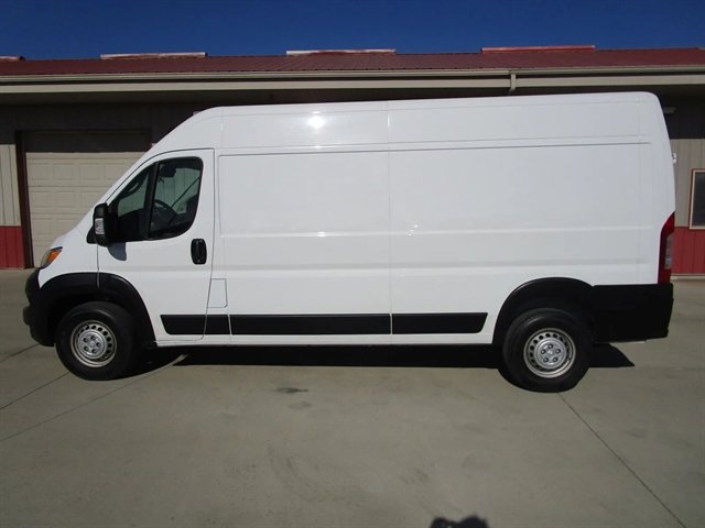 Used 2025 RAM ProMaster 2500 w/ Convenience Group image 2
