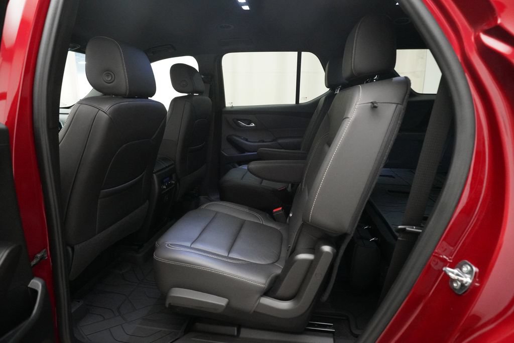Used 2023 Chevrolet Traverse LT AWD/4WD image 16