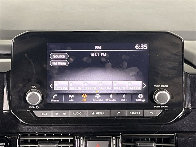 Certified 2025 Nissan Pathfinder SV image 16