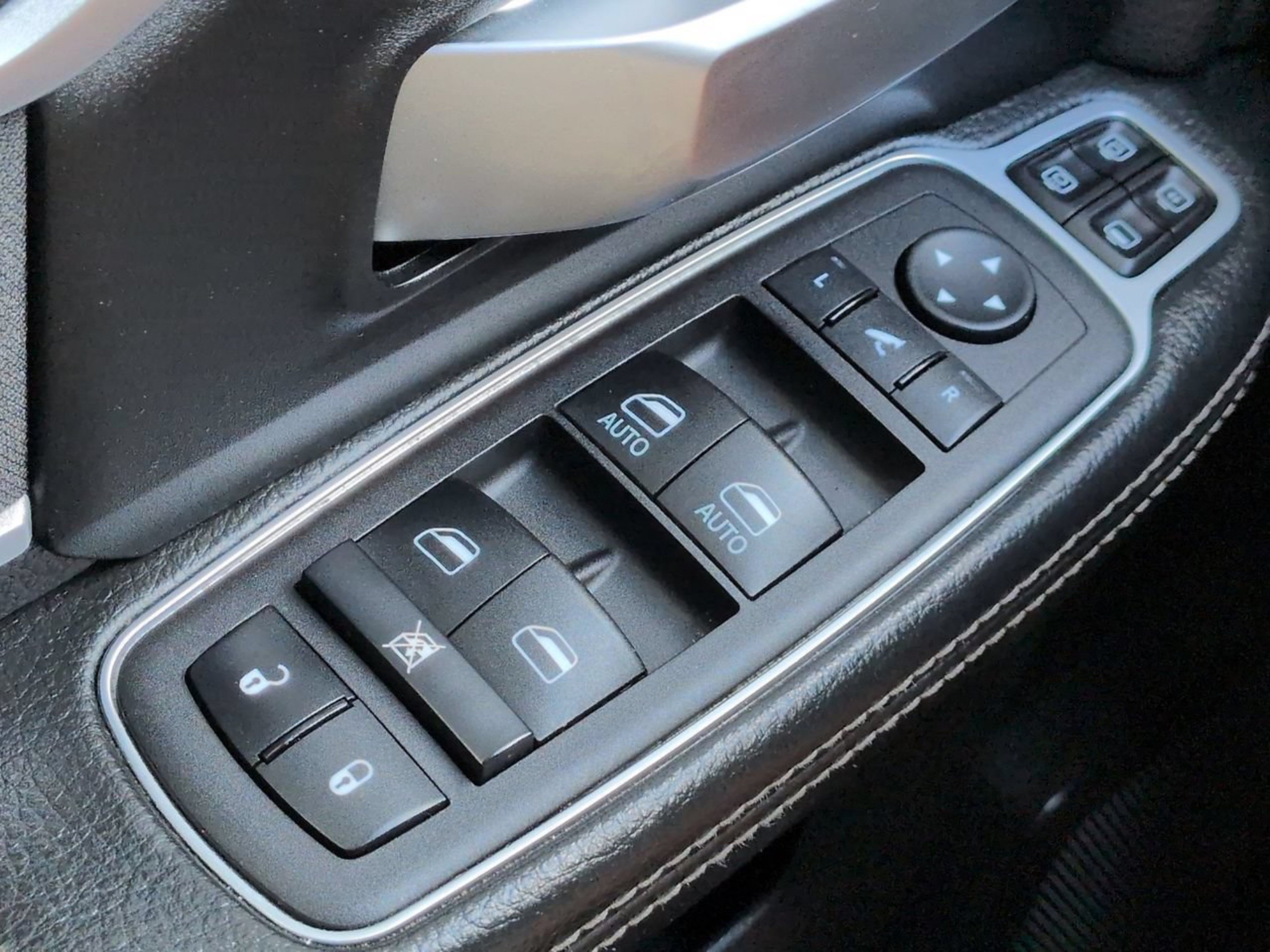 Used 2024 RAM 2500 Big Horn AWD/4WD image 25