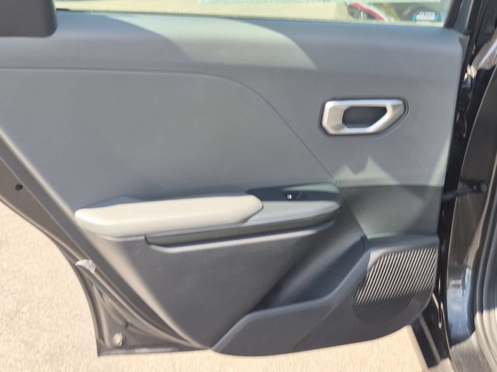 Used 2025 Kia K4 FWD image 27