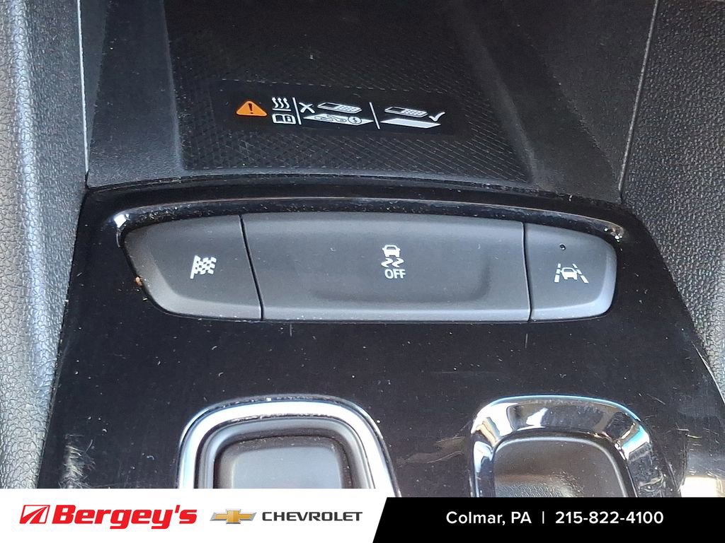 Used 2022 Chevrolet Bolt LT w/ Infotainment Package image 24