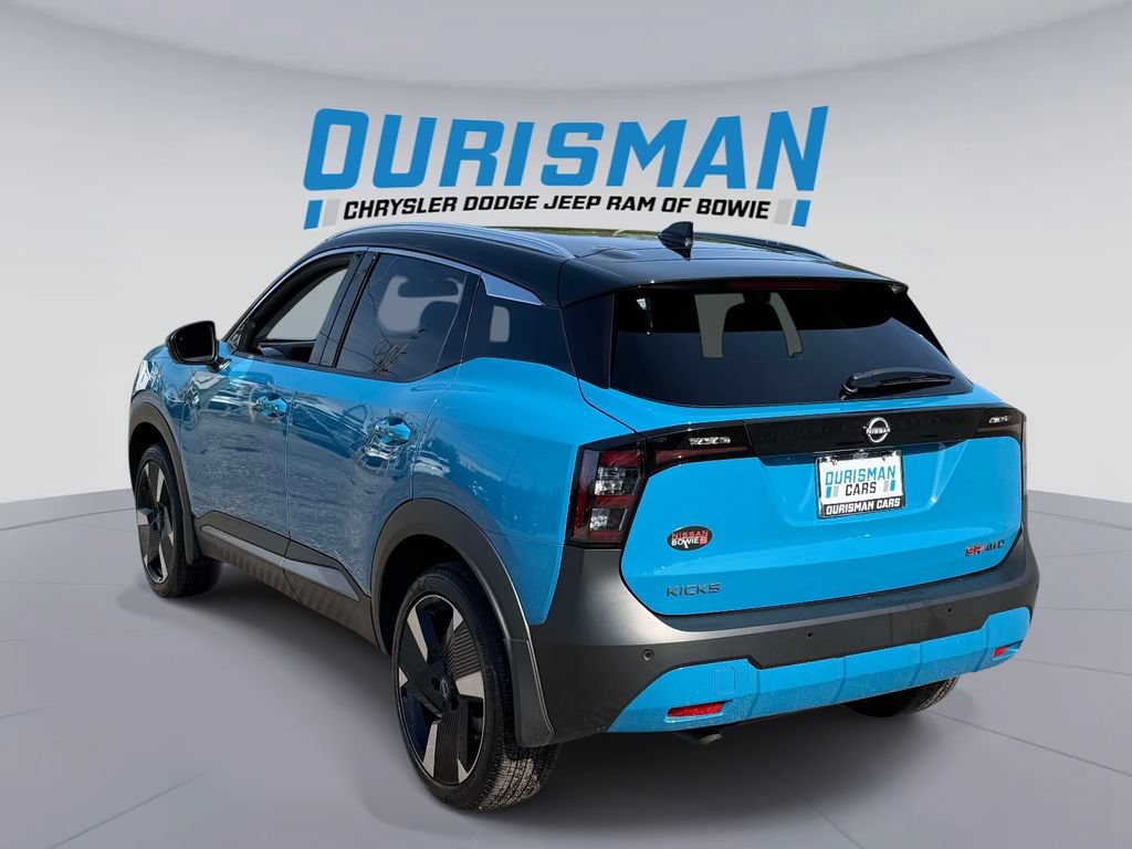 Used 2025 Nissan Kicks SR w/ Illumination Package AWD/4WD image 4