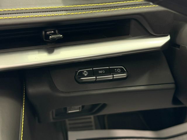 Used 2021 Chevrolet Corvette Stingray w/ Z51 Performance Package image 59