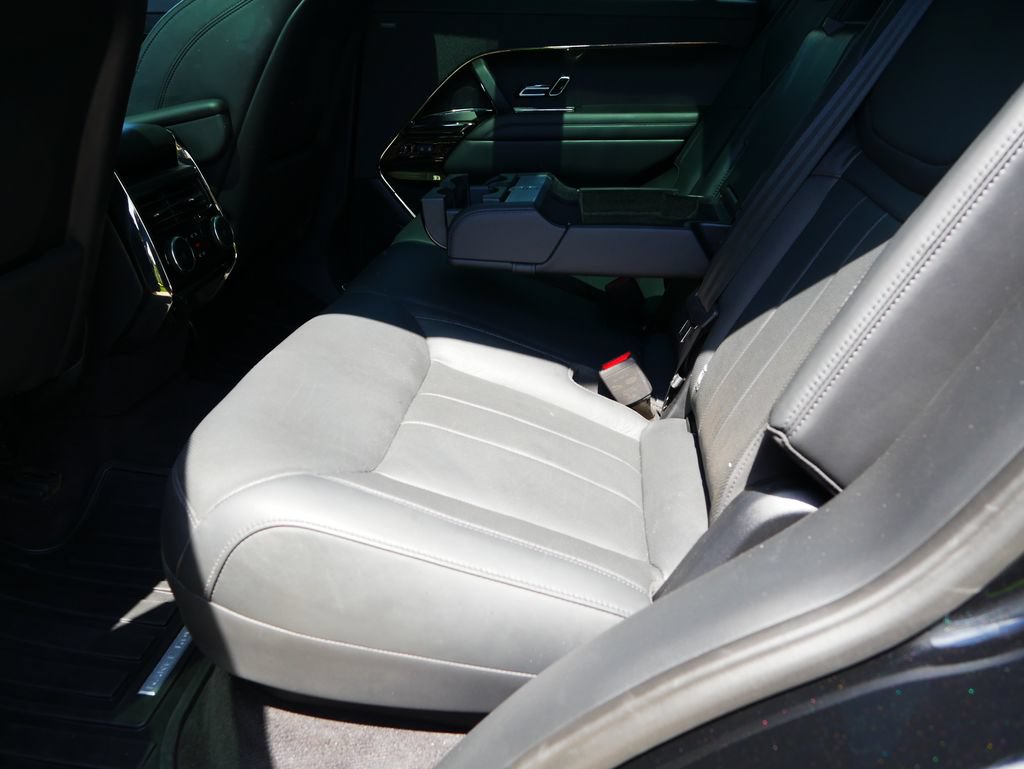 Used 2024 Land Rover Range Rover Sport SE AWD/4WD image 18