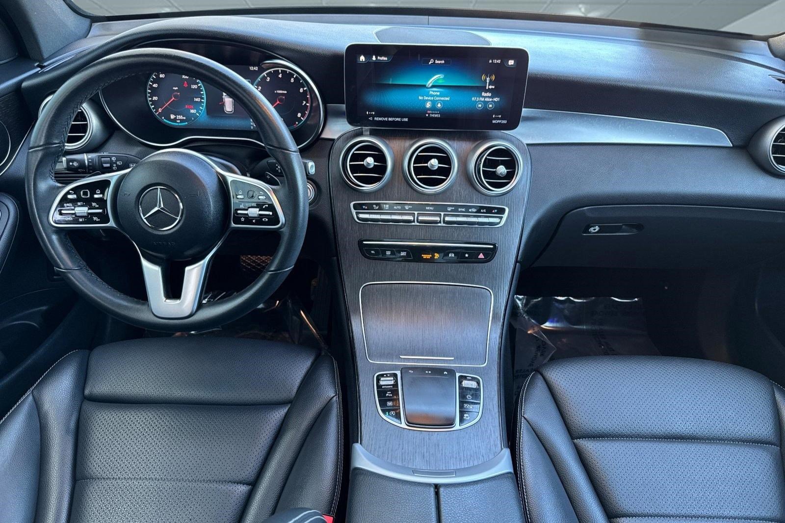 Used 2022 Mercedes-Benz GLC 300 4MATIC image 26