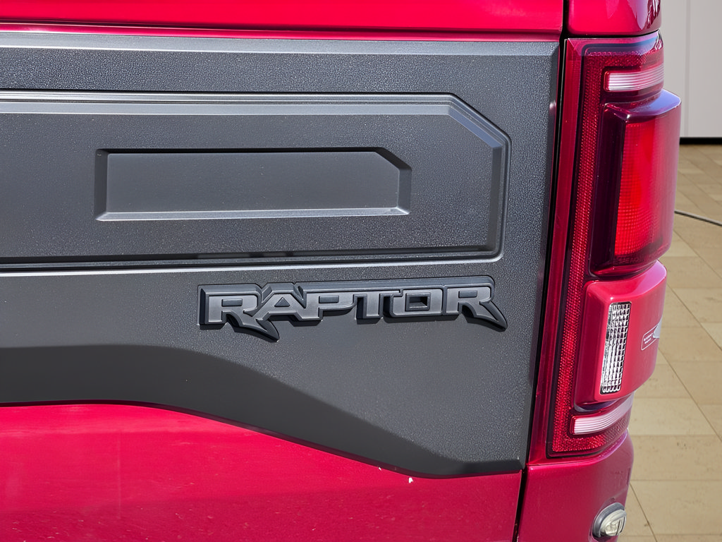 Used 2018 Ford F150 Raptor w/ Equipment Group 802A Luxury AWD/4WD image 48