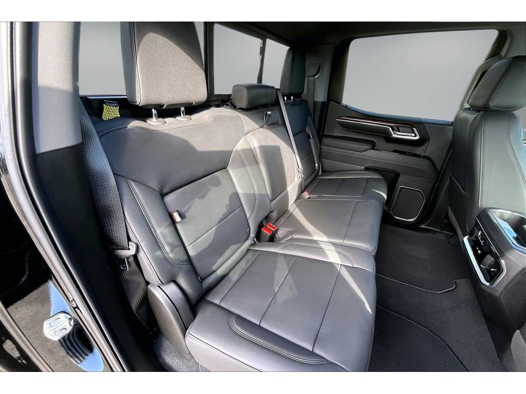New 2026 GMC Sierra 1500 SLT image 10