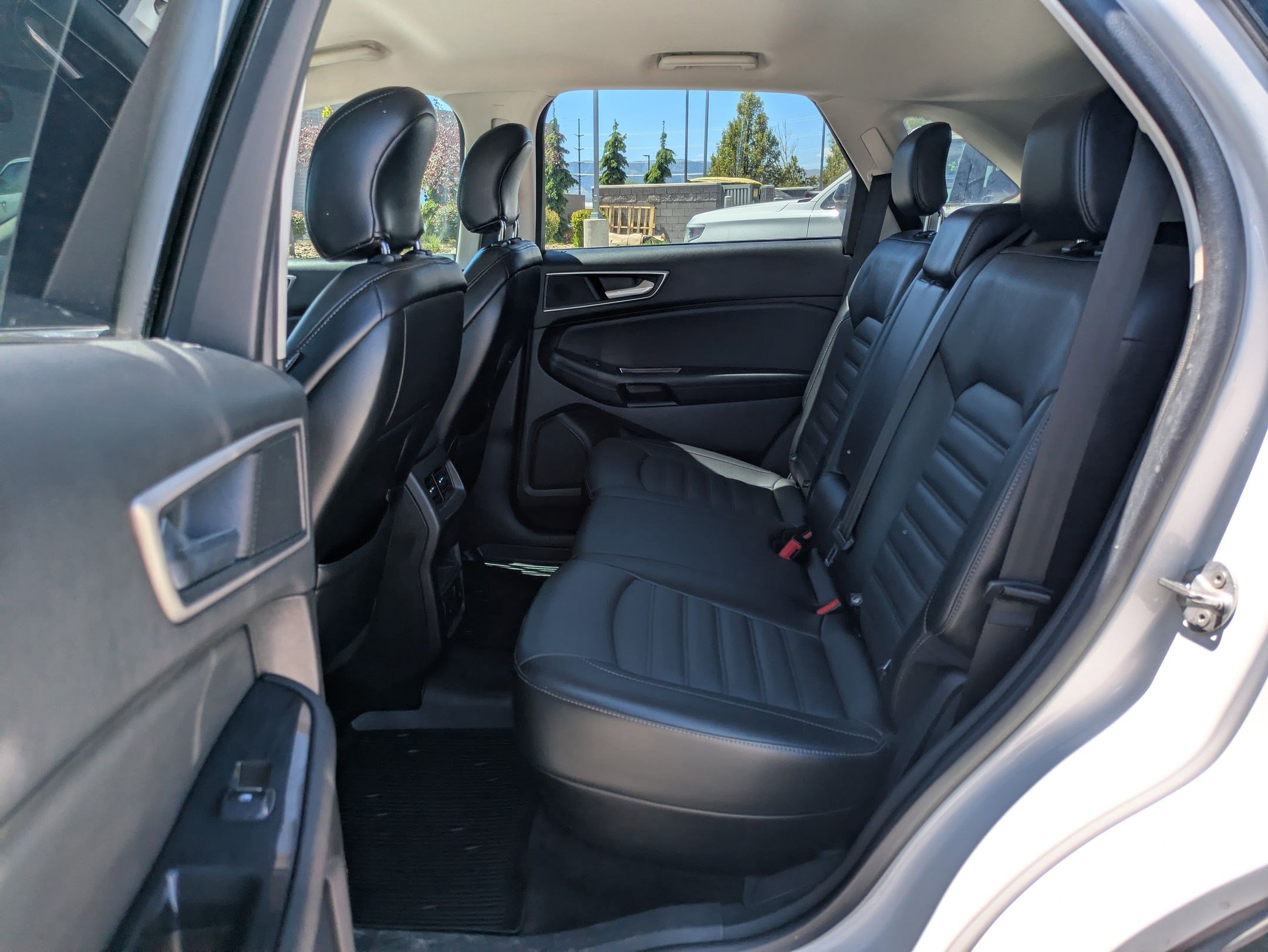 Used 2017 Ford Edge SEL w/ Equipment Group 201A AWD/4WD image 27