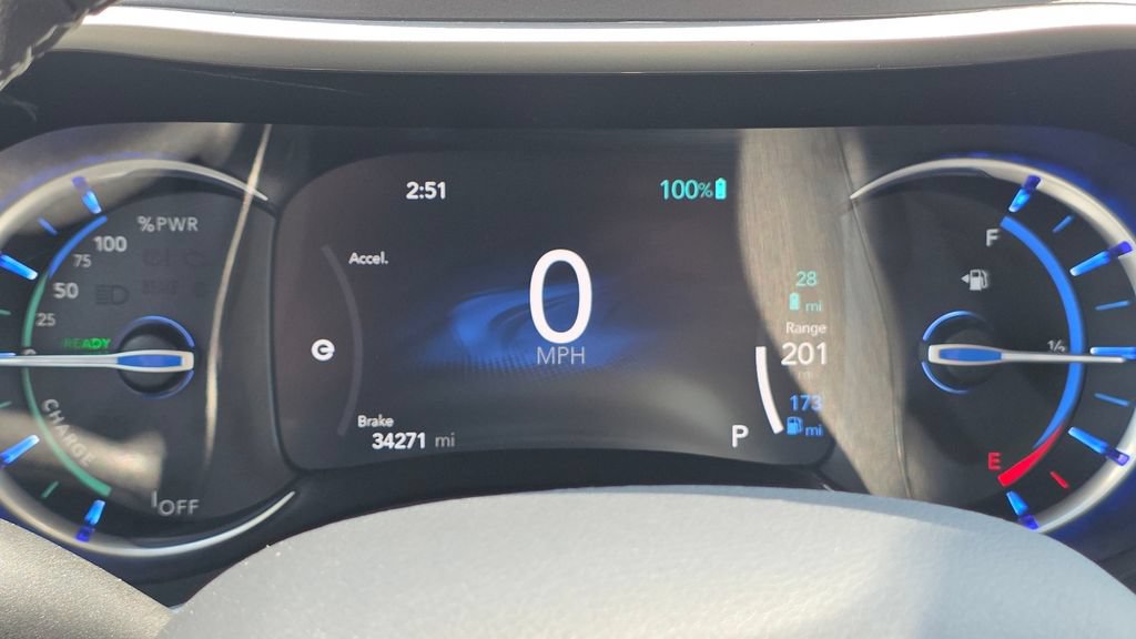 Used 2022 Chrysler Pacifica Touring-L FWD image 33