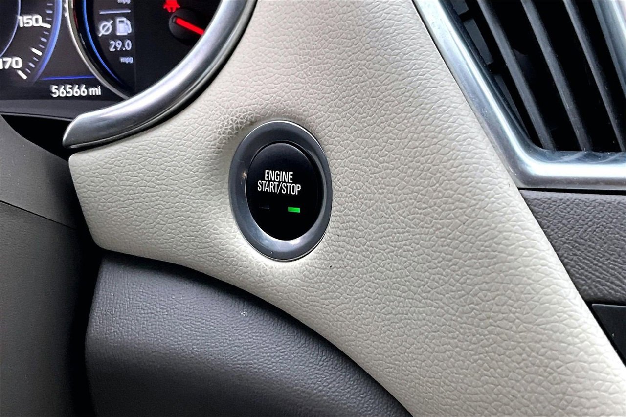 Used 2024 Chevrolet Malibu LT image 27