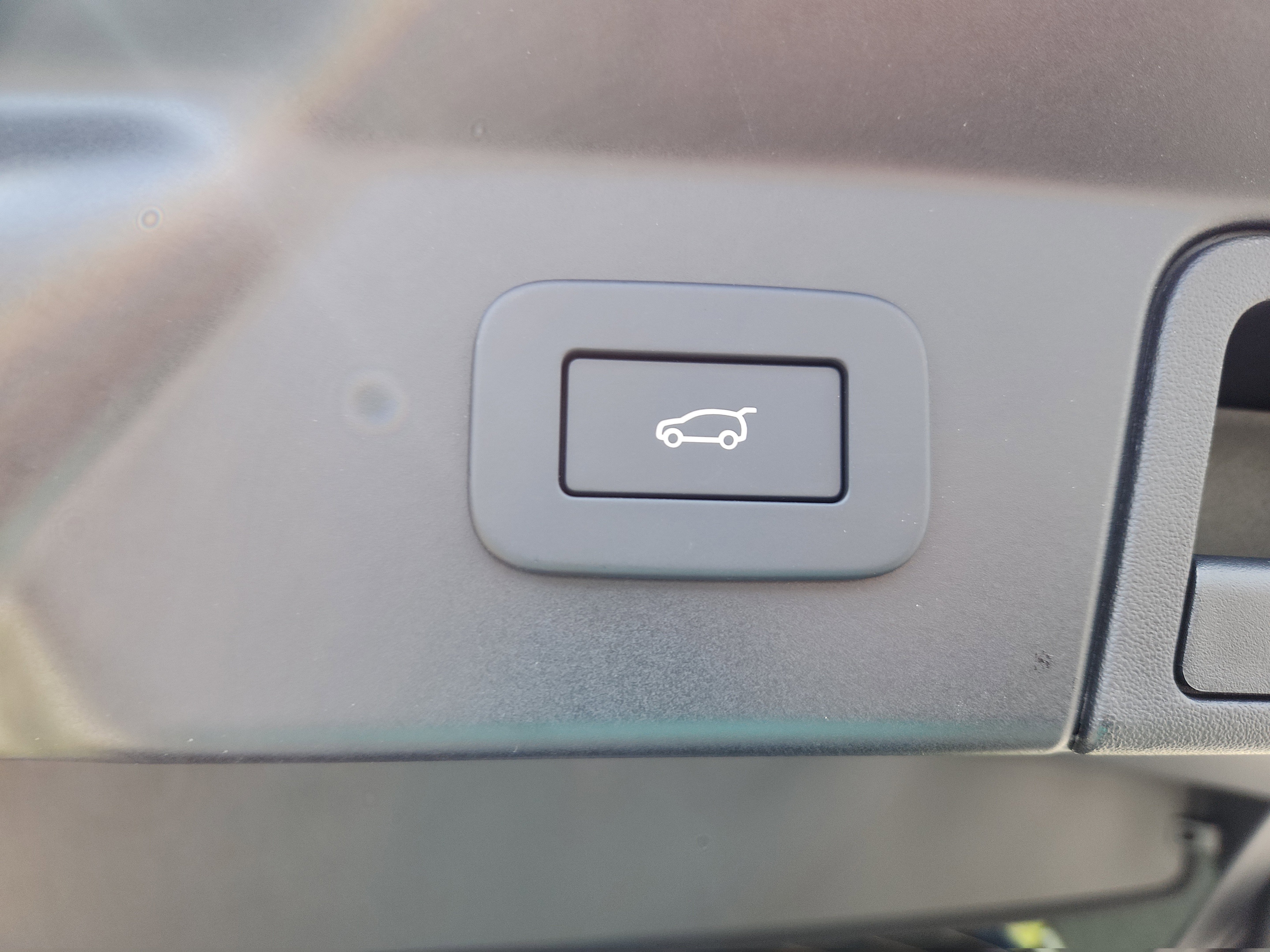 New 2026 Land Rover Range Rover Velar Dynamic SE image 14