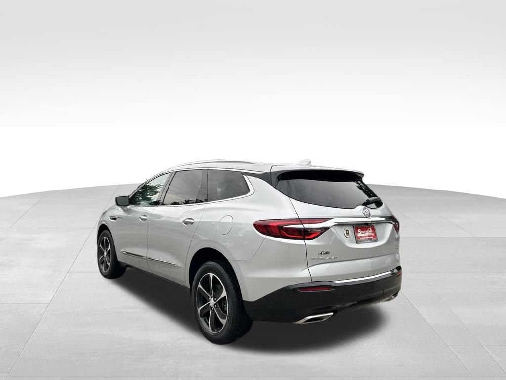 Used 2021 Buick Enclave Essence w/ Sport Touring Edition FWD image 3