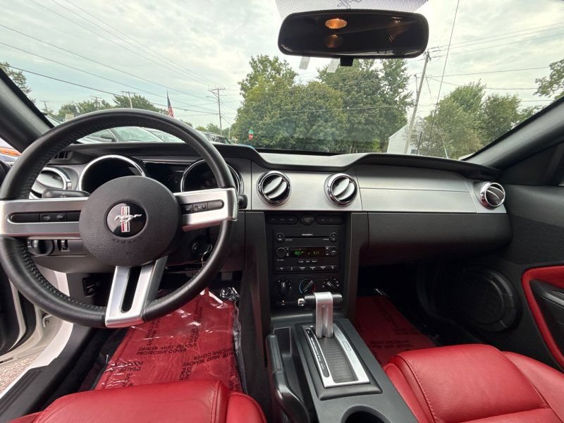 Used 2006 Ford Mustang GT RWD image 15