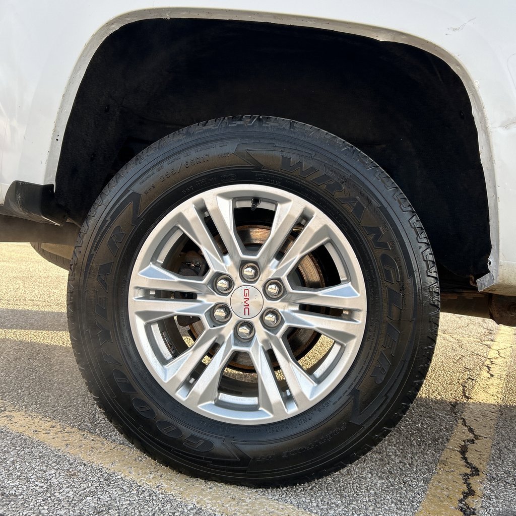 Used 2020 GMC Canyon SLE w/ SLE Convenience Package image 12